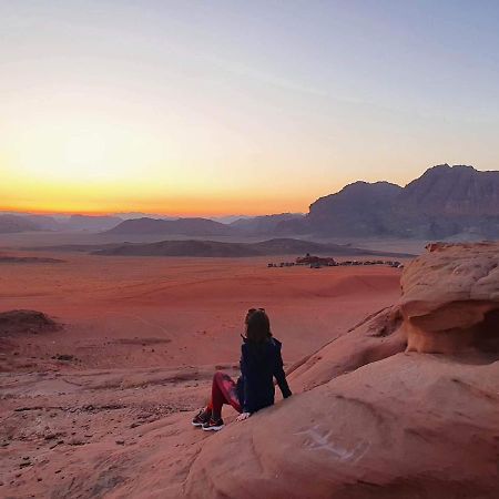 Wadi Rum Wanderlust Camp Экстерьер фото