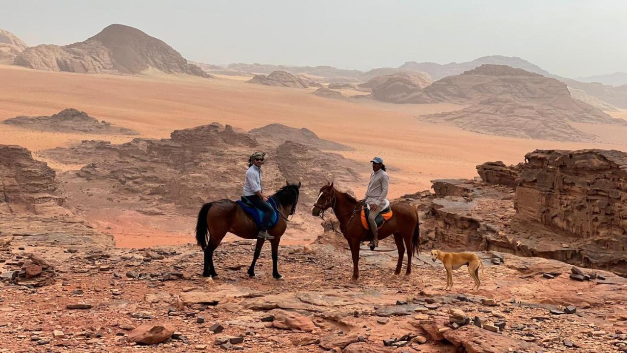 Wadi Rum Wanderlust Camp Экстерьер фото