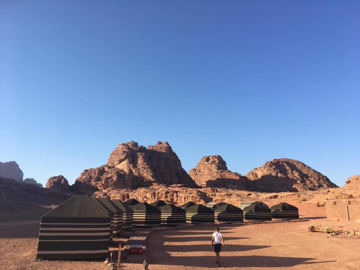 Wadi Rum Wanderlust Camp Экстерьер фото