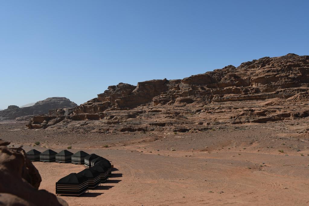 Wadi Rum Wanderlust Camp Экстерьер фото