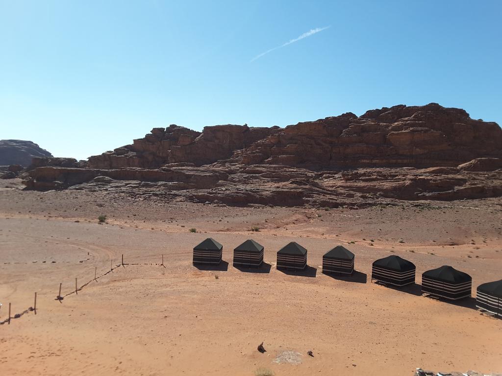 Wadi Rum Wanderlust Camp Экстерьер фото