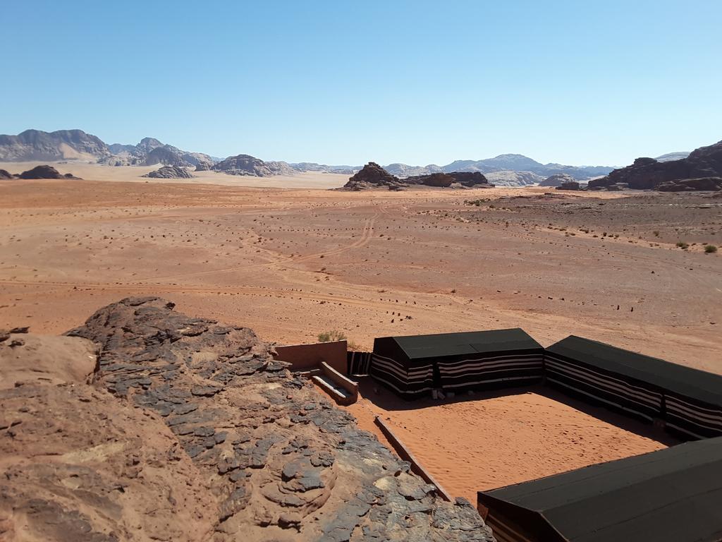 Wadi Rum Wanderlust Camp Экстерьер фото