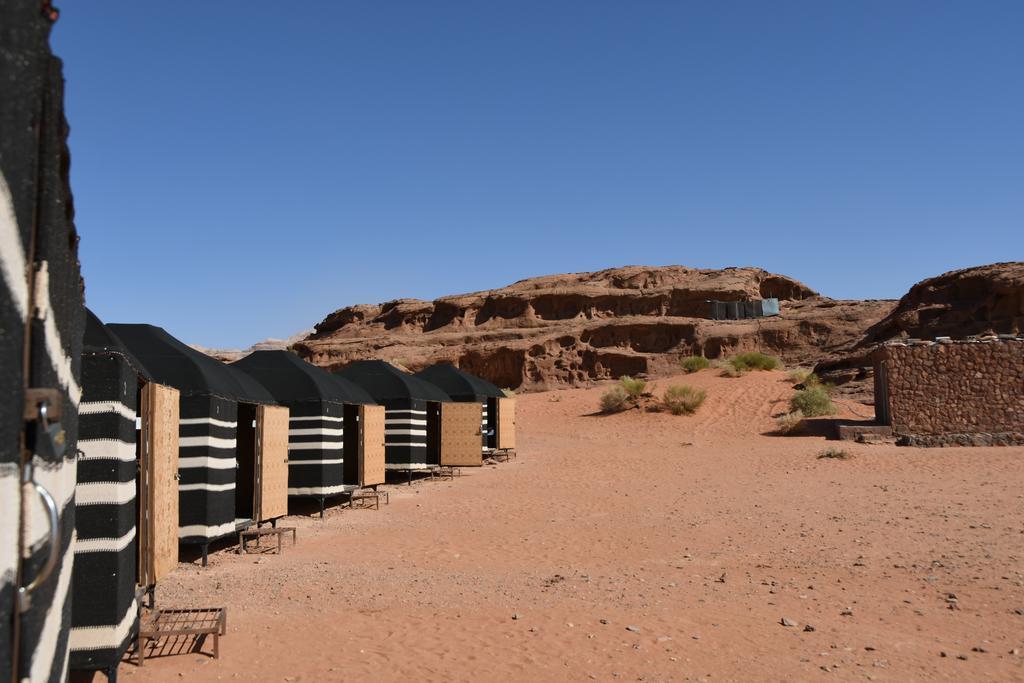 Wadi Rum Wanderlust Camp Экстерьер фото