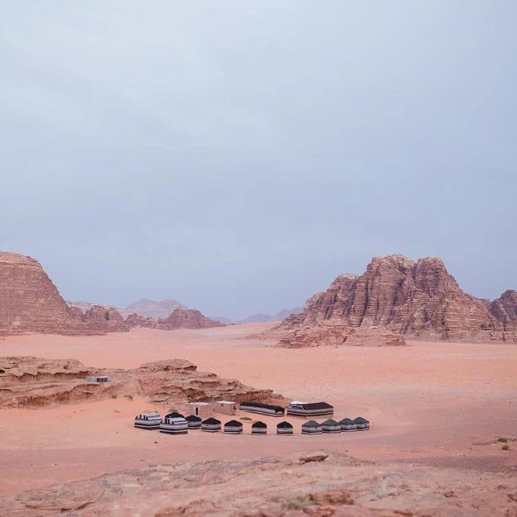 Wadi Rum Wanderlust Camp Экстерьер фото