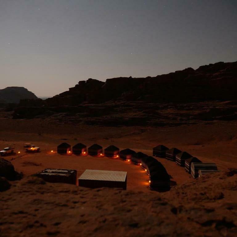 Wadi Rum Wanderlust Camp Экстерьер фото